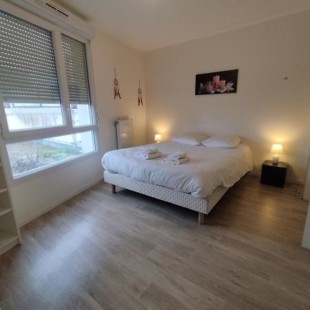 Saint Denis Appartement 2 Chambres Avec Parking Екстериор снимка