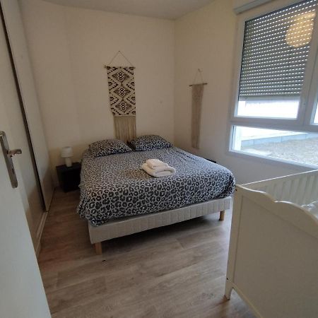 Saint Denis Appartement 2 Chambres Avec Parking Екстериор снимка